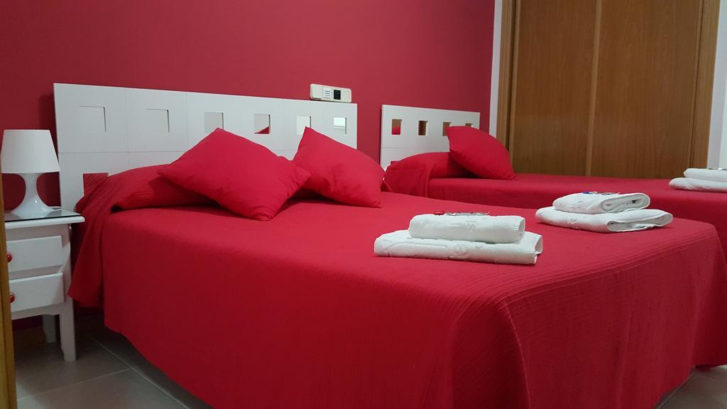 Hostal El Parque San Martín de la Vega Dış mekan fotoğraf