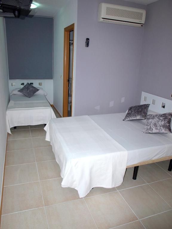 Hostal El Parque San Martín de la Vega Dış mekan fotoğraf